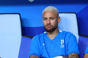 壹号-包含内马尔重返赛场，战术调整首场状态出色，日本队观众沸腾！再创辉煌时刻的词条