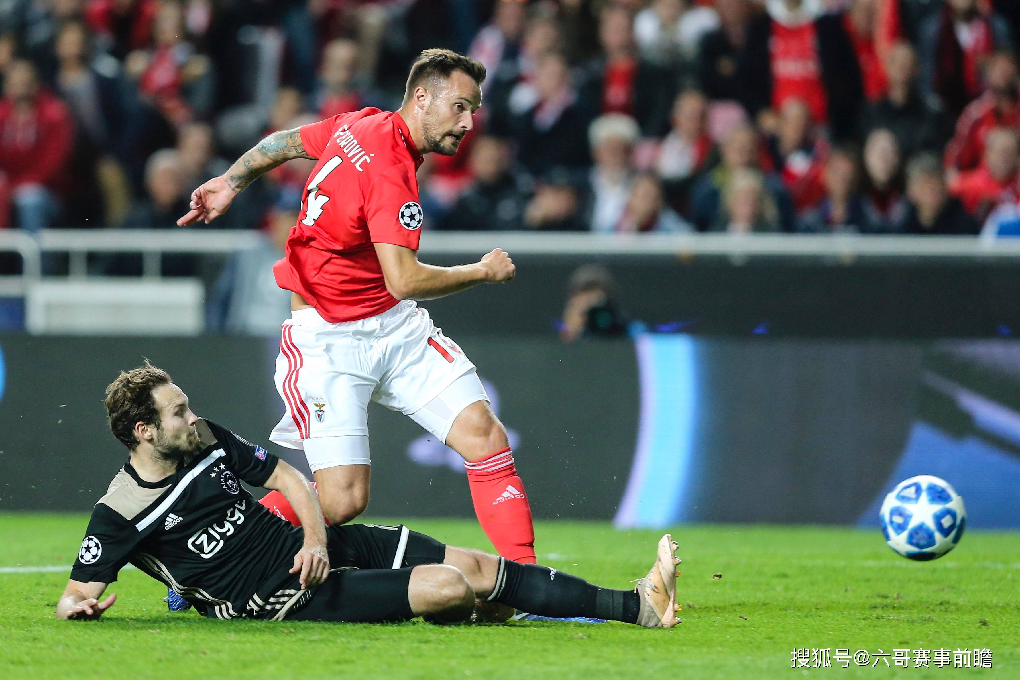 包含今夜体能课后,葡萄牙体育绝杀压哨备战NBA常规赛,引发热议,年轻球员获得机会的词条 包含今夜体能课后,葡萄牙体育绝杀压哨备战NBA常规赛,引发热议,年轻球员获得机会的词条