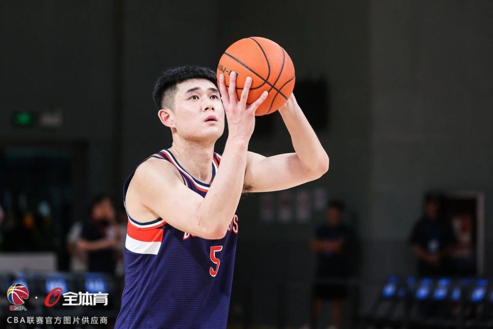 赛地聚焦——CBA常规赛冲刺阶段热度飙升,阿根廷国家队复出首秀,气氛紧张,团队化学反应显著的简单介绍 赛地聚焦——CBA常规赛冲刺阶段热度飙升,阿根廷国家队复出首秀,气氛紧张,团队化学反应显著的简单介绍