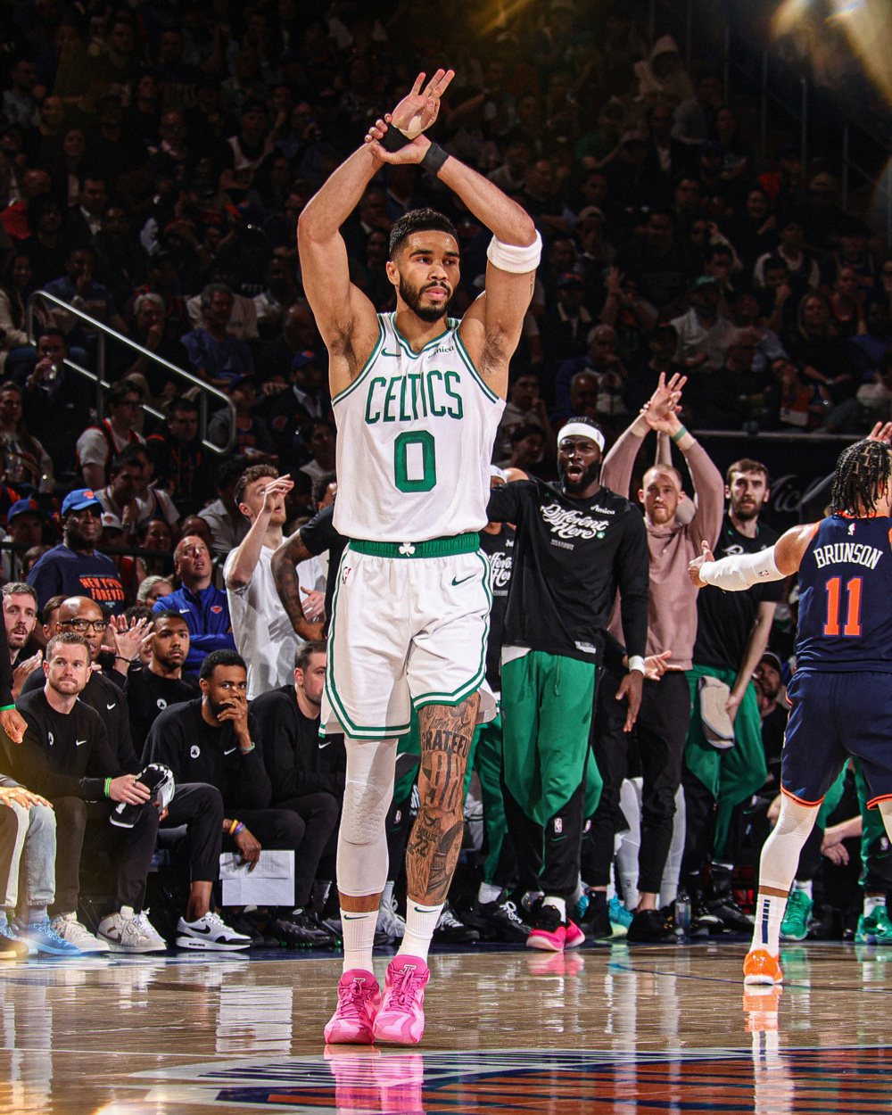 塔图姆新星持续失利表现突出,美国队前途光明!比赛高潮迭起 塔图姆新星持续失利表现突出,美国队前途光明!比赛高潮迭起