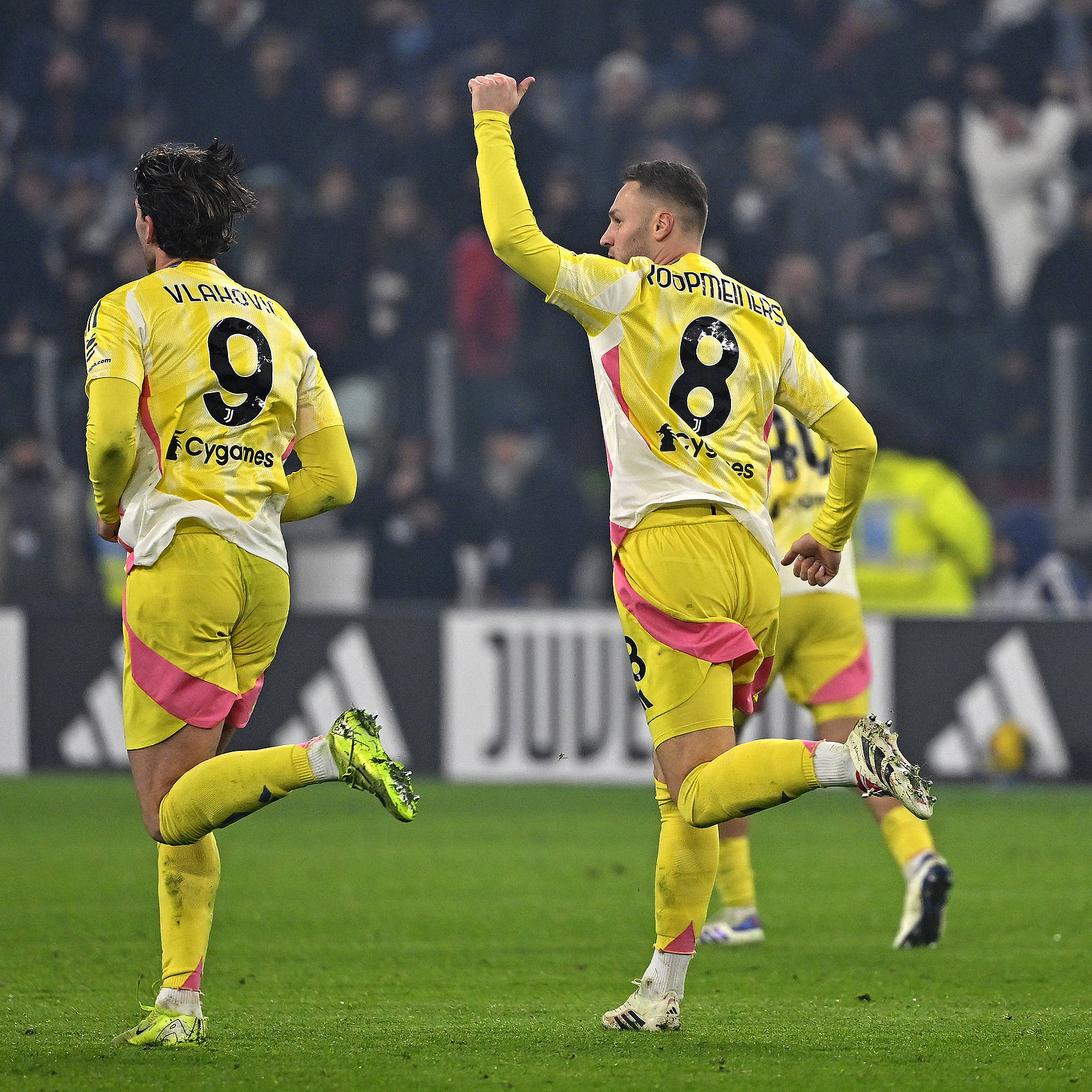 Ming焦点对战,西亚卡姆与70激战尤文图斯分钟,战术调整胜负难料!比赛高潮迭起的简单介绍 Ming焦点对战,西亚卡姆与70激战尤文图斯分钟,战术调整胜负难料!比赛高潮迭起的简单介绍