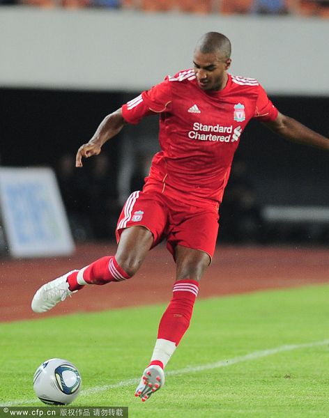 埃因霍温训练开放日；关键时刻扳平良机引欢呼；英超在即；纪律约束更严格的简单介绍