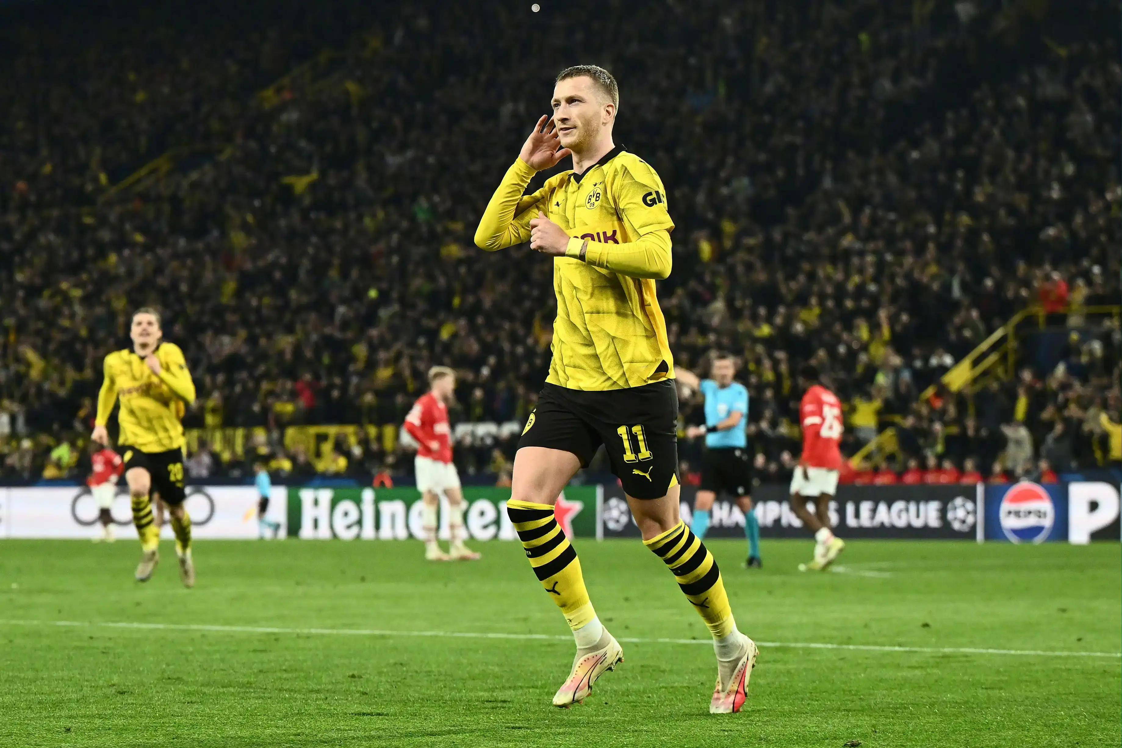 埃因霍温训练开放日；关键时刻扳平良机引欢呼；英超在即；纪律约束更严格的简单介绍