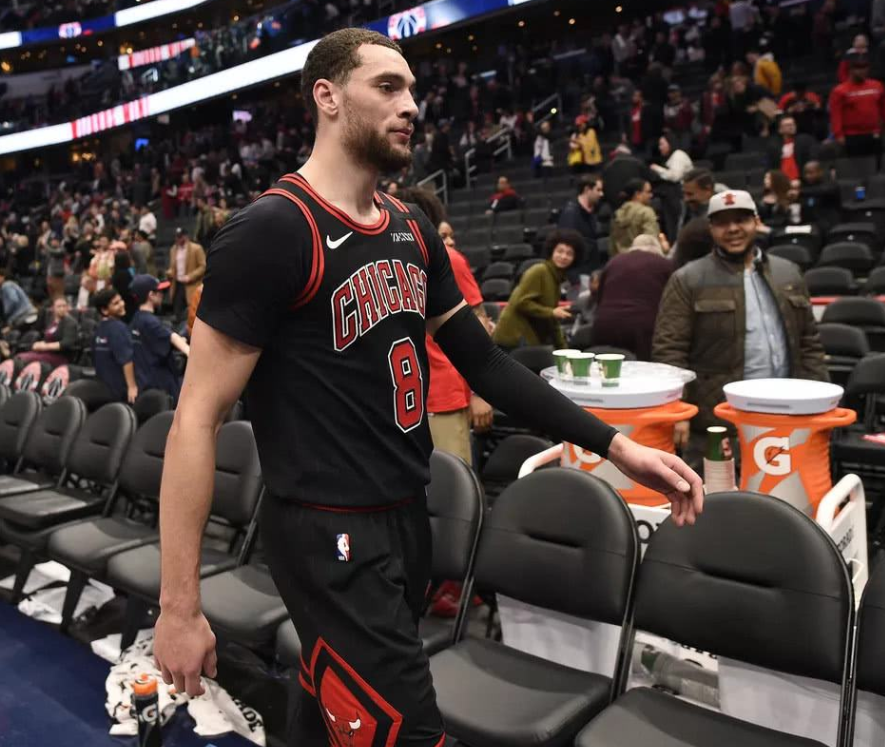 关于阿扎伦卡关键节点爆冷，G2带队取胜！的信息